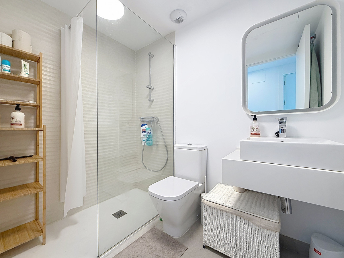 16f5d6666b2100167e1009518791cc7d - 20