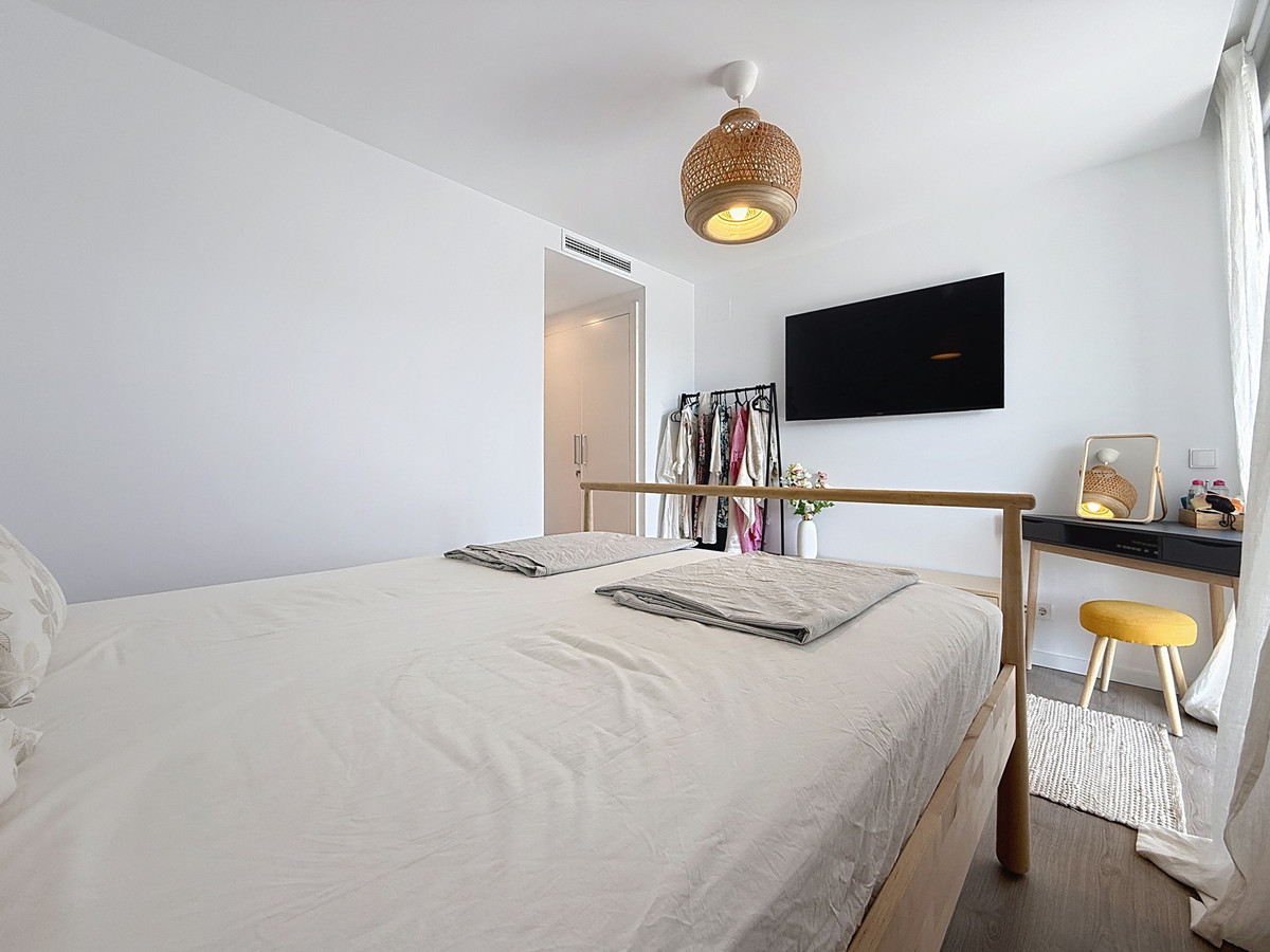 16f5d6666b2100167e1009518791cc7d - 21