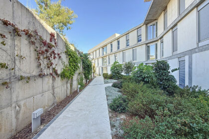 16f5d6666b2100167e1009518791cc7d - 24