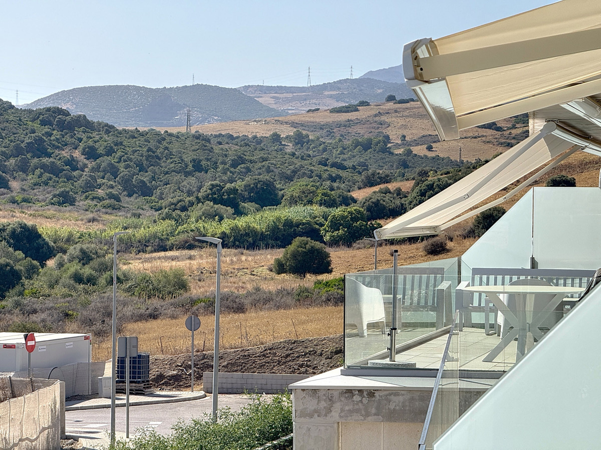 16f5d6666b2100167e1009518791cc7d - 28