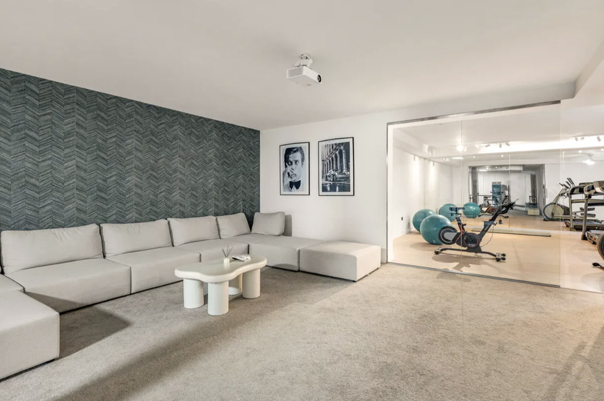 173a72b09a08d079ce837b11437f7c8b - 19