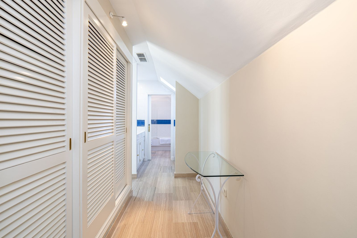 17e30dd9294ed6f0c1c6f7869516a8e0 - 12