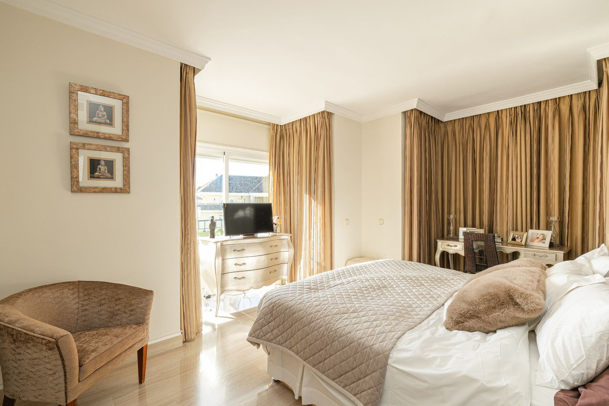 17e30dd9294ed6f0c1c6f7869516a8e0 - 13