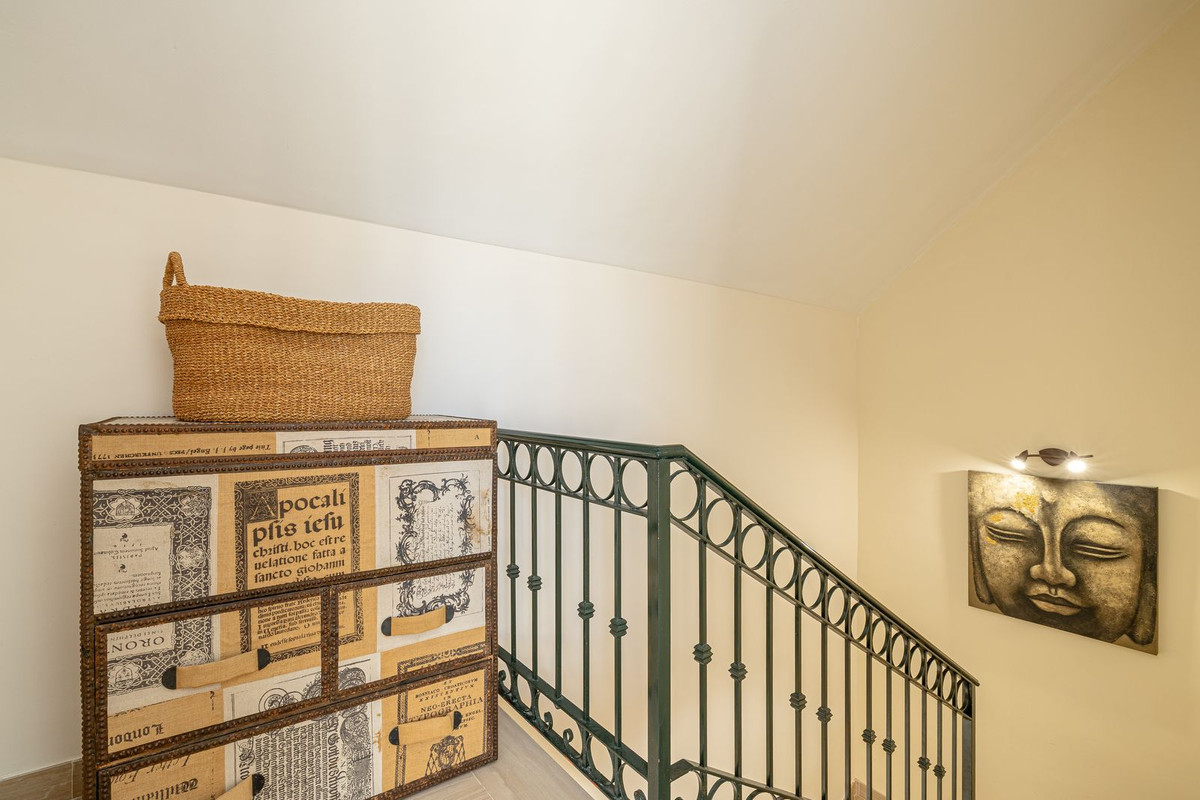 17e30dd9294ed6f0c1c6f7869516a8e0 - 21