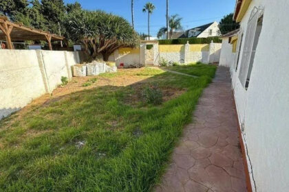 18277844059ea4bd8f246b9370ca2062 - 22