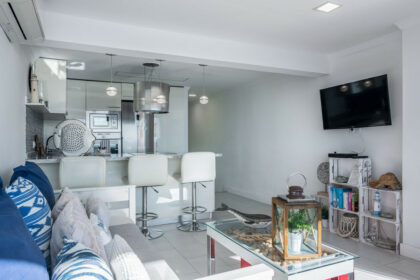 195def51dae5977e1d3064b579df51e2 - 19