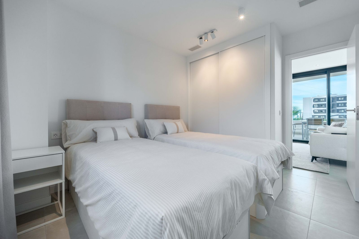 19d9a847119ad68331553fce1520968e - 17