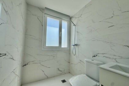 1a0156aacd9b75477c61f90a8efca6d1 - 9