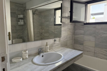 1a3186dd72b3a83040cf0ceeb0762661 - 26