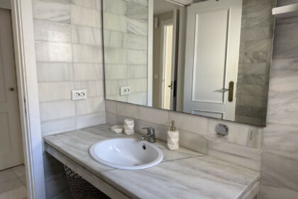 1a3186dd72b3a83040cf0ceeb0762661 - 28