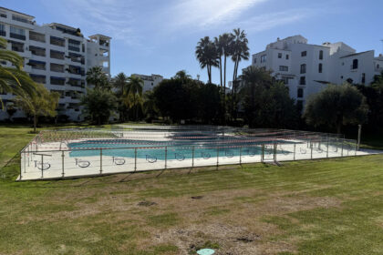 1a3186dd72b3a83040cf0ceeb0762661 - 42