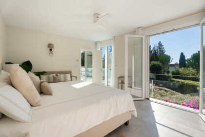 1ad2159b0d35791a78069465e9844388 - 12