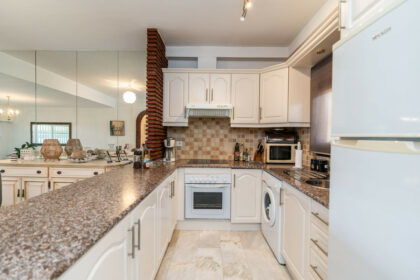 1ad63e0ffca2d1bdd5a3608611a43156 - 21