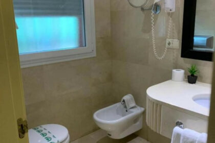 1b0198f8e2f6b96e43e4f8f70fd05ac9 - 11