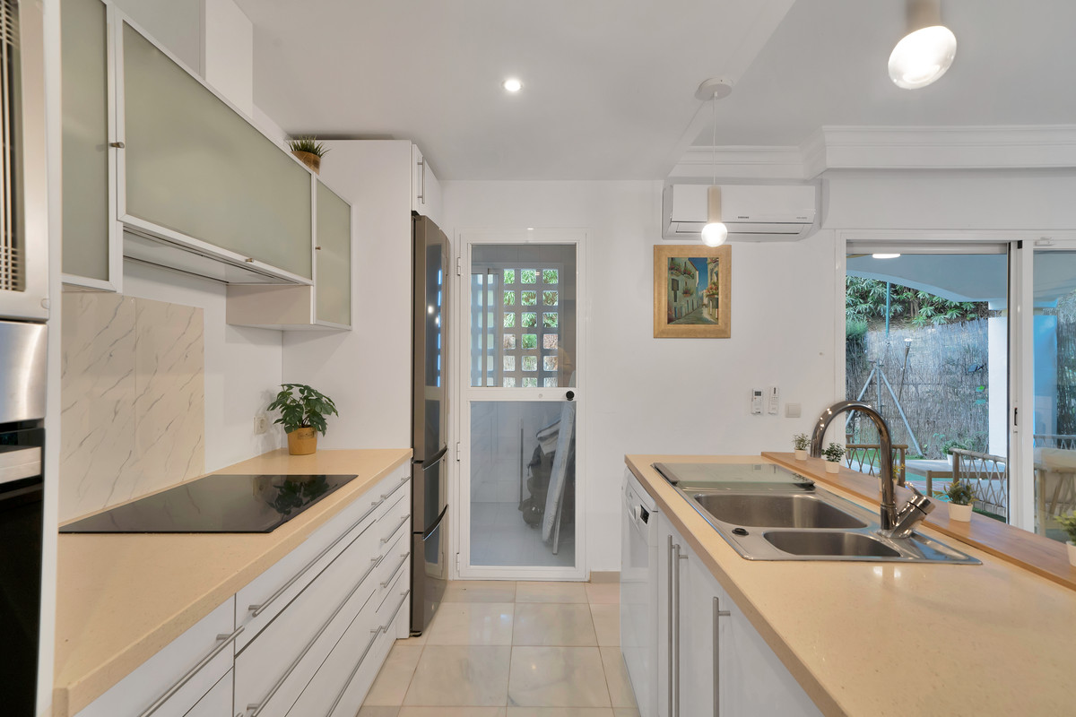 1b888fd179b3580f7799865870be6226 - 22