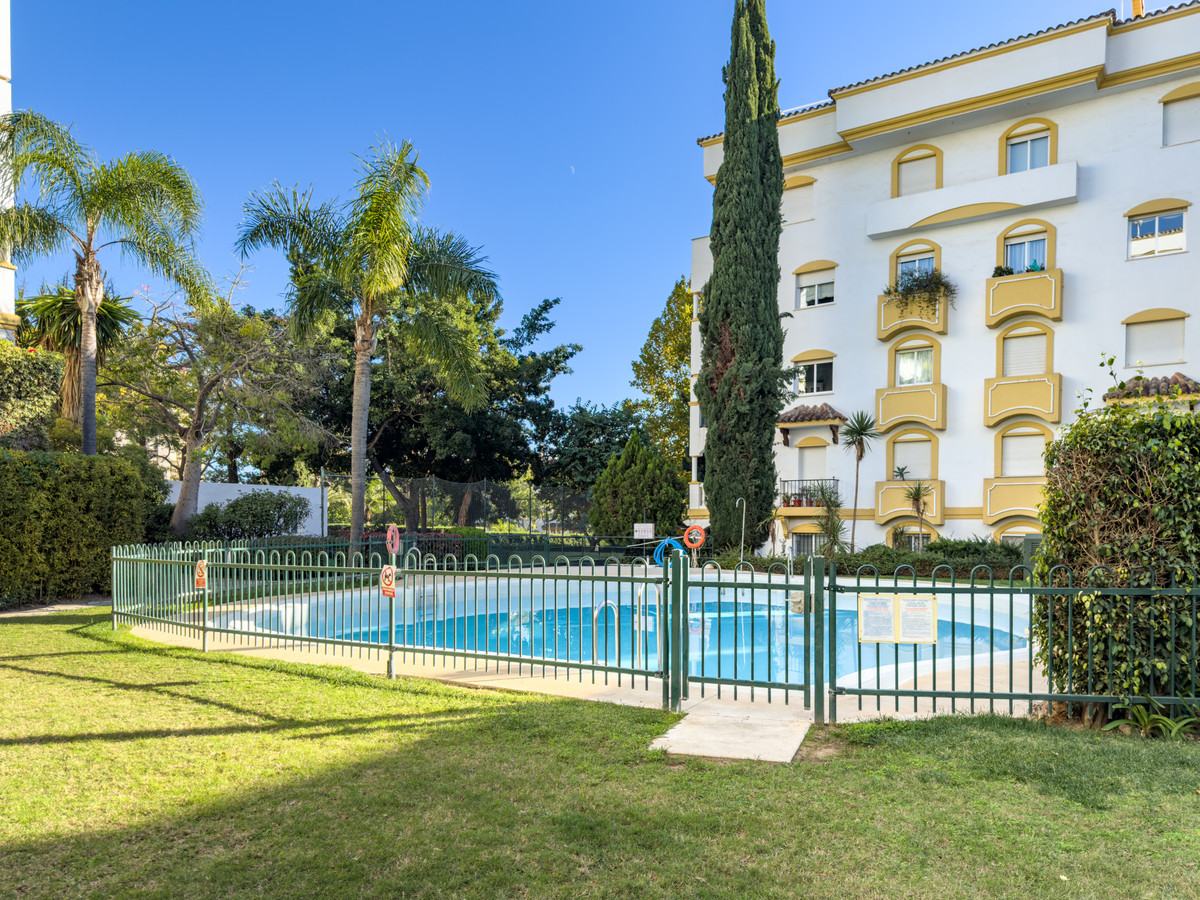 1b888fd179b3580f7799865870be6226 - 44