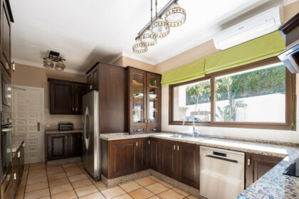 1c4f6e8b581a7fd768083c8dbaef128d - 19