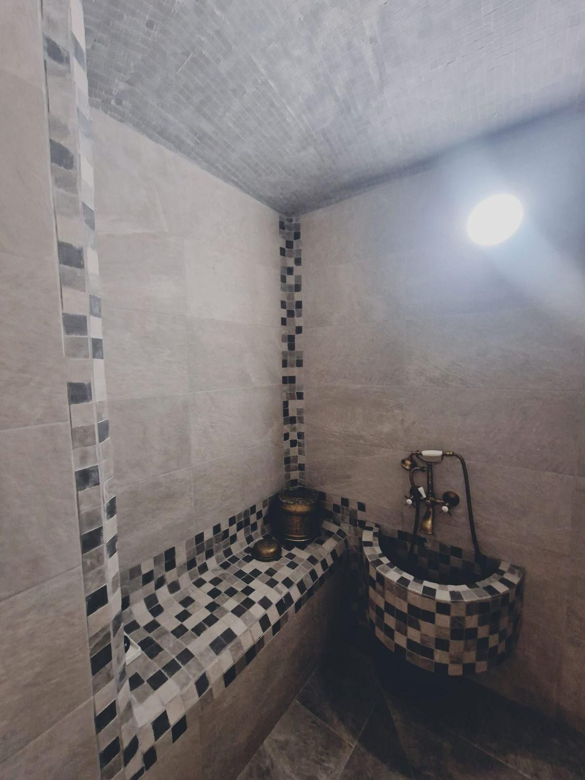 1c4f6e8b581a7fd768083c8dbaef128d - 31