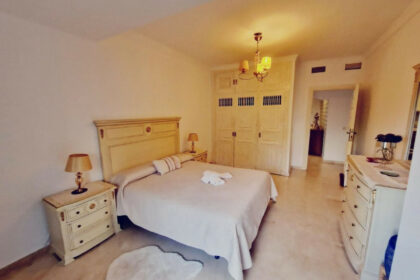 1c4f6e8b581a7fd768083c8dbaef128d - 35