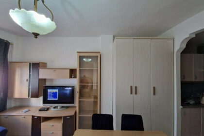 1d12c98fdd79b45692524fe5946860e4 - 11