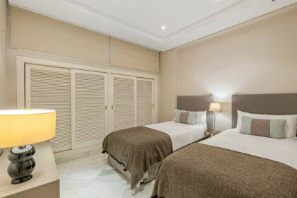 1d3bc5856a2e9f136da8d4332011d314 - 24