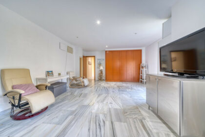 1dc06b15ec4b9e1c8c22f9994463f523 - 22