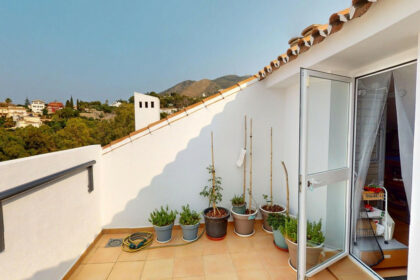 1dfde5b34047116bc28382e6e7f39efc - 18