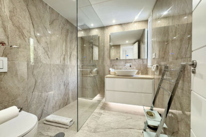 1ea8d5910da25307ce5095e855a57c21 - 18