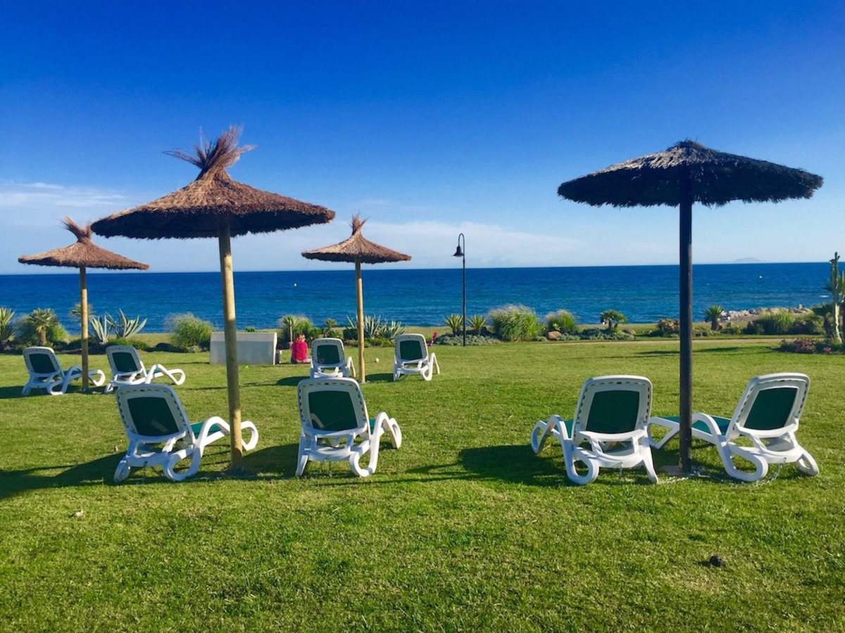 1ef2a603c5adaf71b1a467d4fb73ce44 - 13