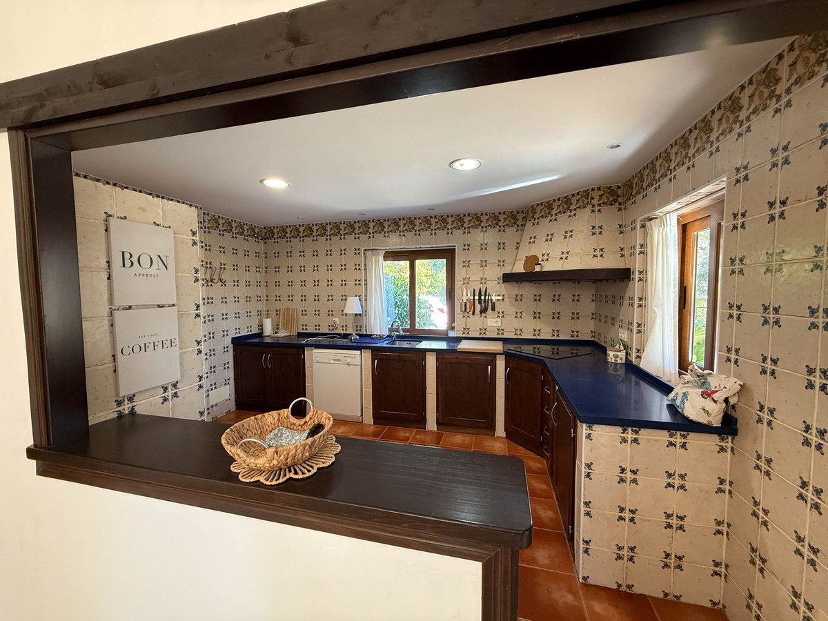 1f65b4d5a4c9de549c571eefcdc3ed23 - 11