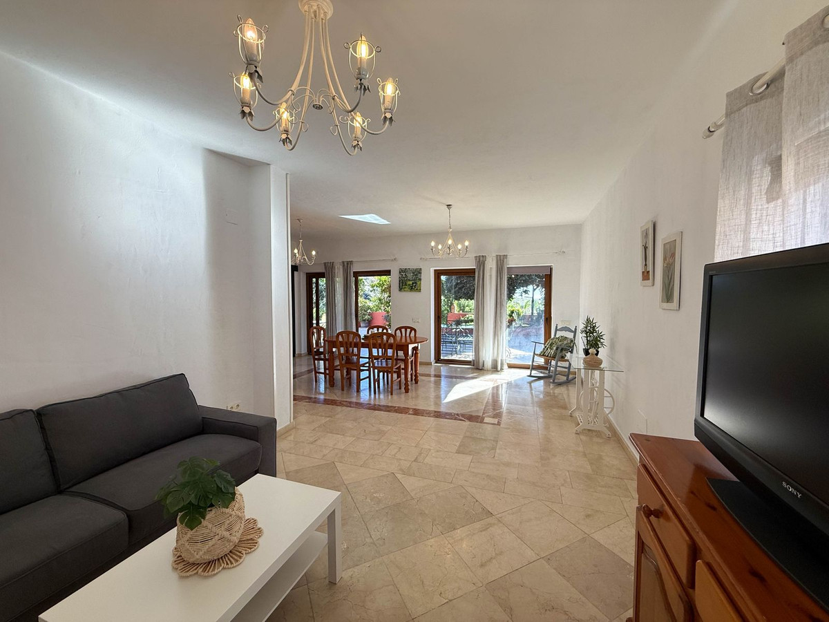 1f65b4d5a4c9de549c571eefcdc3ed23 - 12