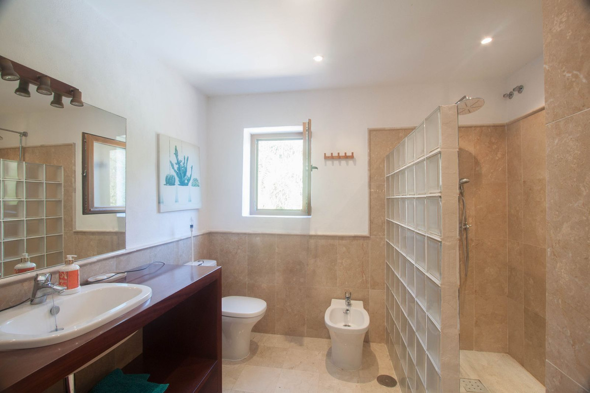 1f65b4d5a4c9de549c571eefcdc3ed23 - 20