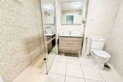 1fea943ec1f4a439a77425427f5ffc65 - 10