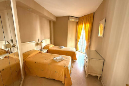 2040bd7bf31b2f789fd8c3af83e64280 - 12