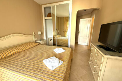 2040bd7bf31b2f789fd8c3af83e64280 - 15