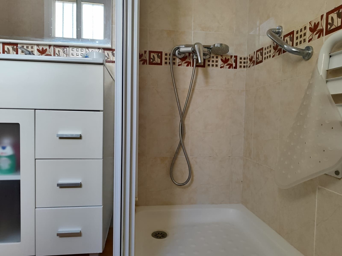 218768cca0fcee8ad837e91b5f2a5c0f - 13