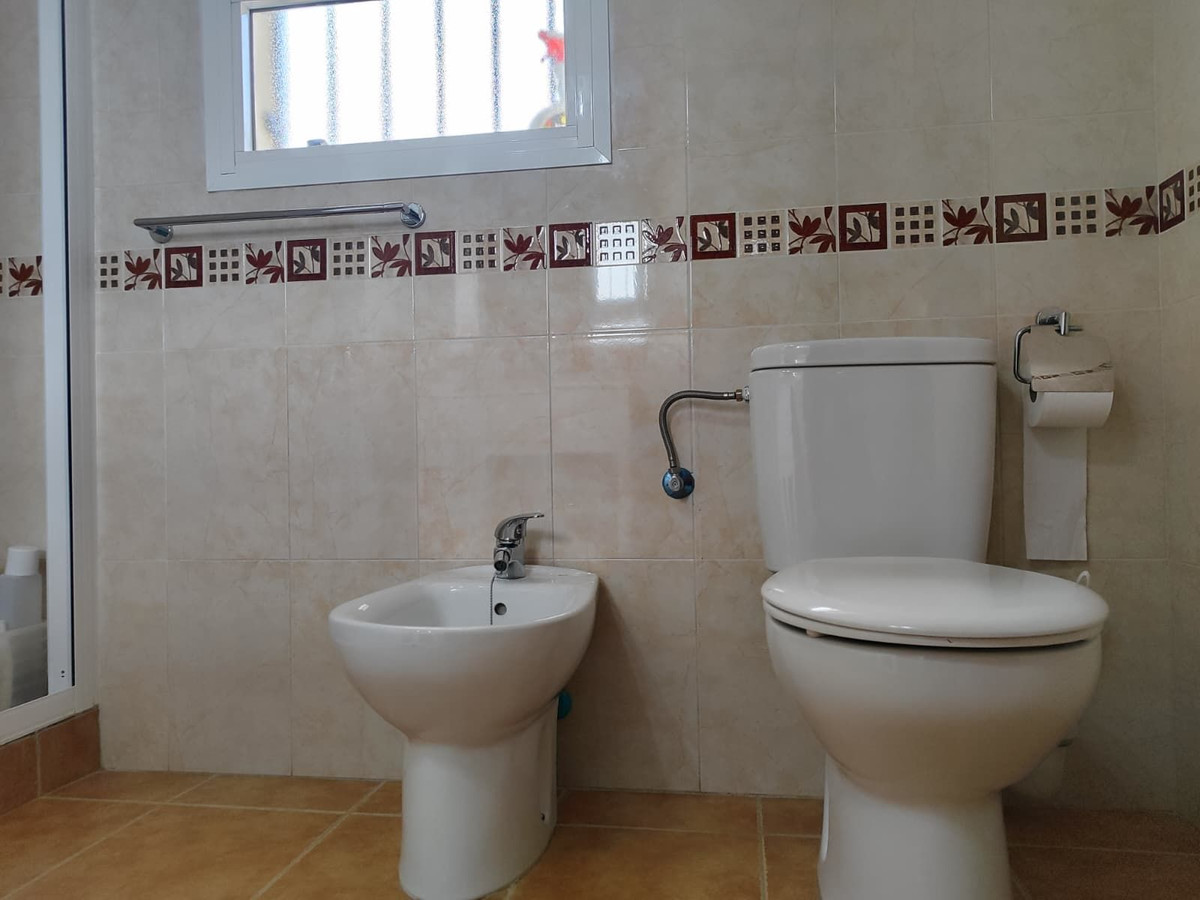 218768cca0fcee8ad837e91b5f2a5c0f - 21