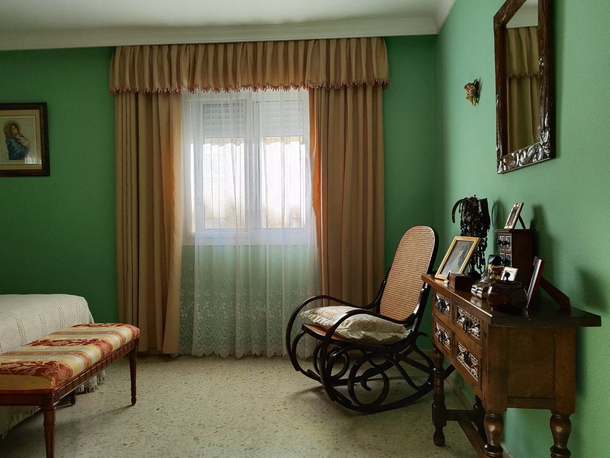 218768cca0fcee8ad837e91b5f2a5c0f - 24