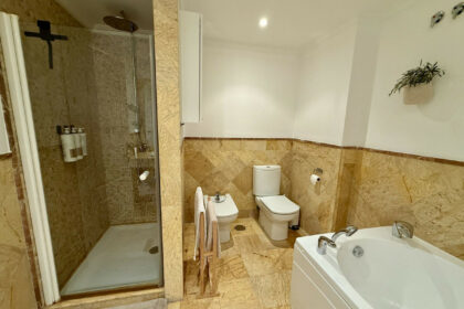 219fdee9102bf340c82e65bf32e6f608 - 16