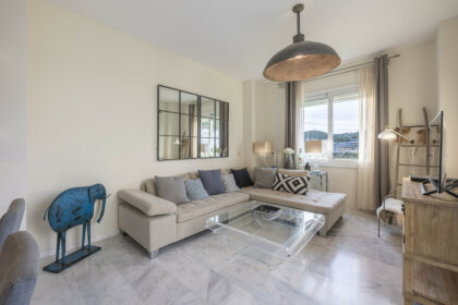 221a0c865427c2b136e972c7b34032b8 - 2