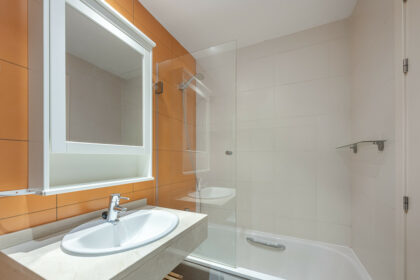 221a0c865427c2b136e972c7b34032b8 - 23