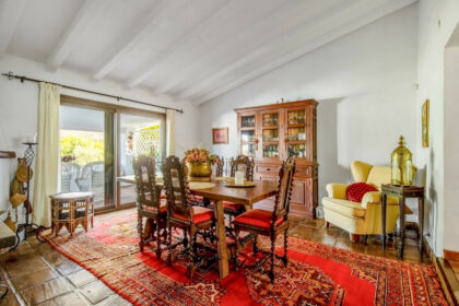 225d325531f7423c3243336f44bd26b7 - 11