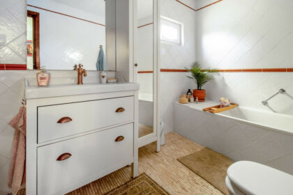 225d325531f7423c3243336f44bd26b7 - 21