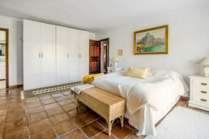 225d325531f7423c3243336f44bd26b7 - 25