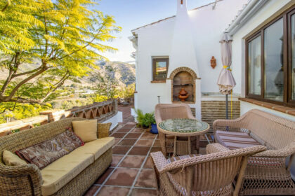 225d325531f7423c3243336f44bd26b7 - 30