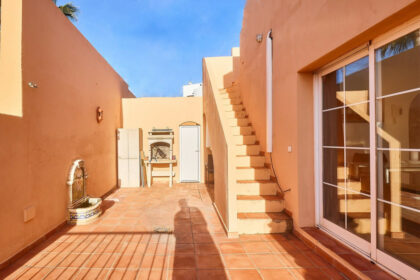 226c9657188d523d13d177c477af3ad2 - 12