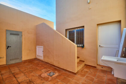 226c9657188d523d13d177c477af3ad2 - 14