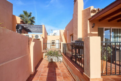 226c9657188d523d13d177c477af3ad2 - 18