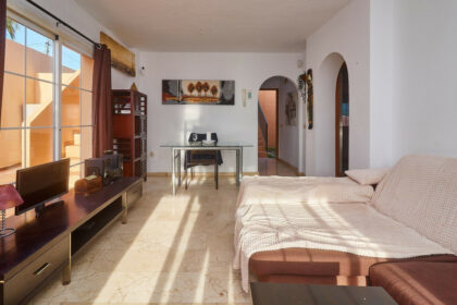 226c9657188d523d13d177c477af3ad2 - 19