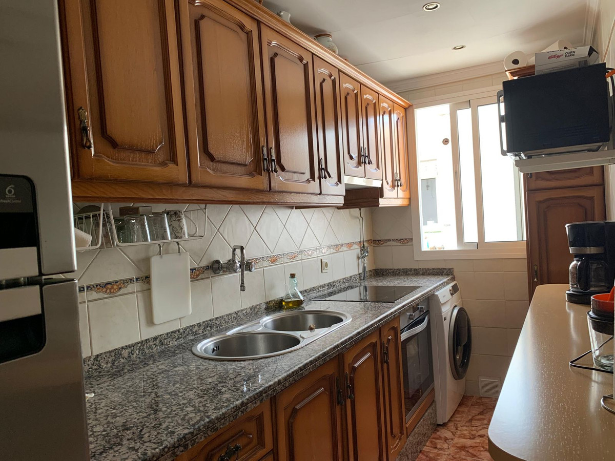 22e8b391f3342df18b337486fff9f965 - 10